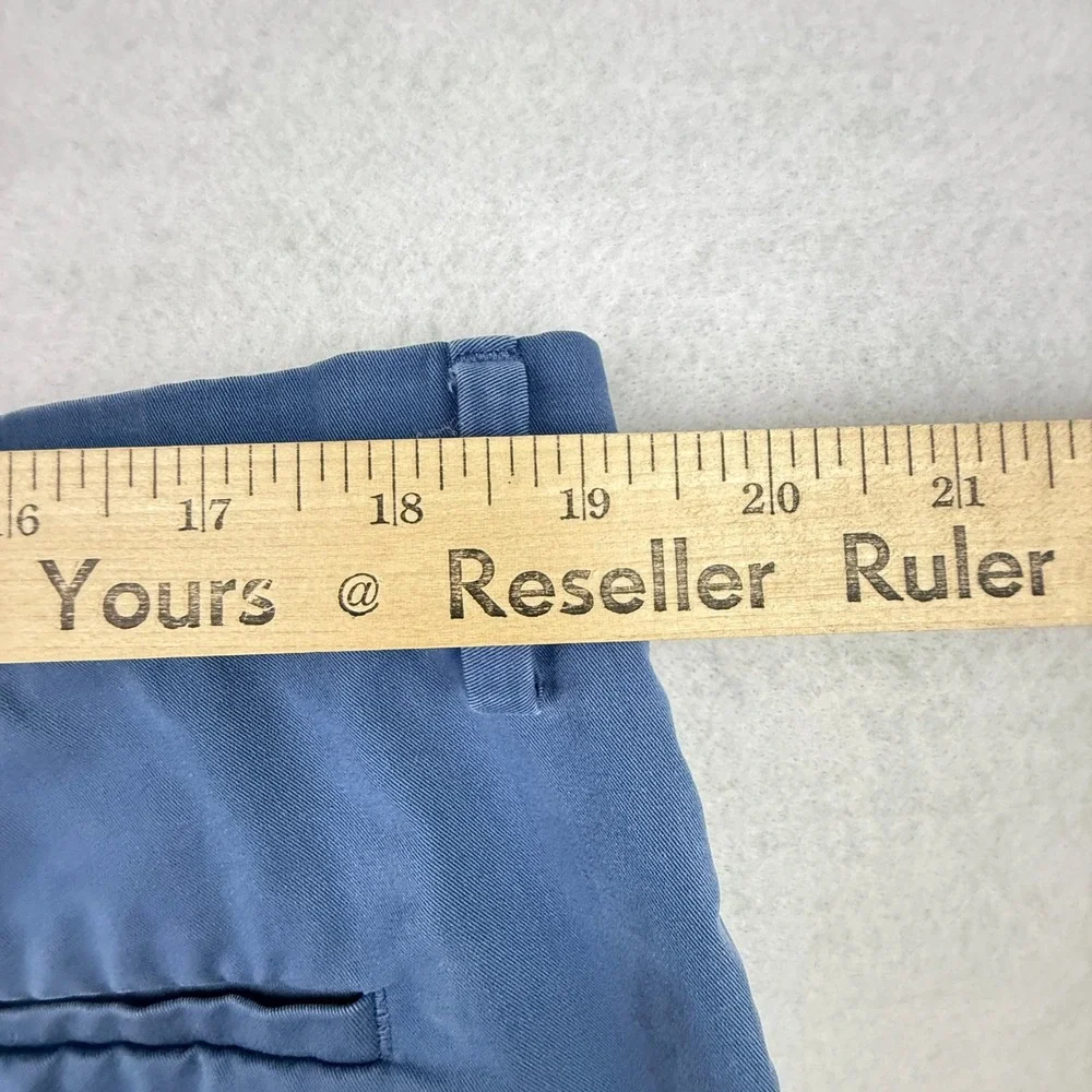 Banana Republic Core Temp Short Mens 38 Blue Chino Casual Lightweight Stretch